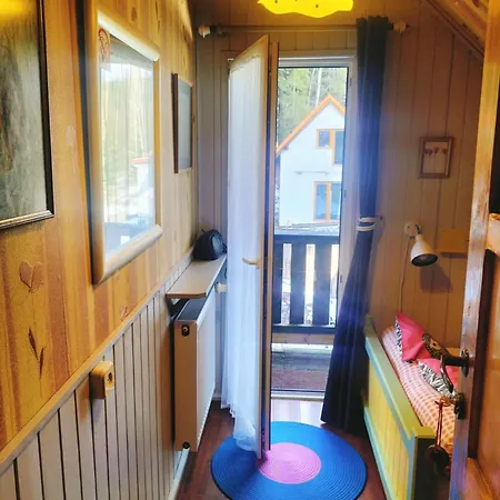 7 Guest house *